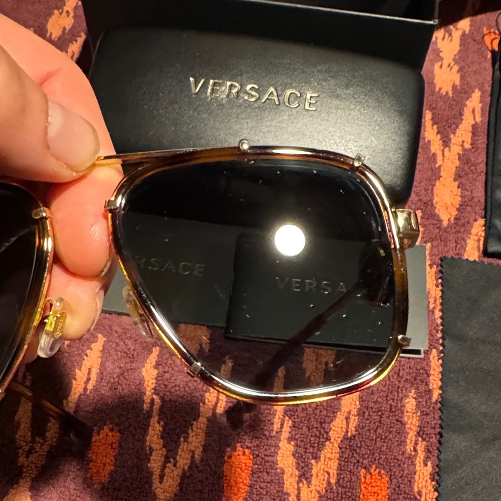 VERSACE VE2233-147087 Authentic
Sunglasses Havana / Dark Grey 
60 mm unisex - Picture 7 of 16